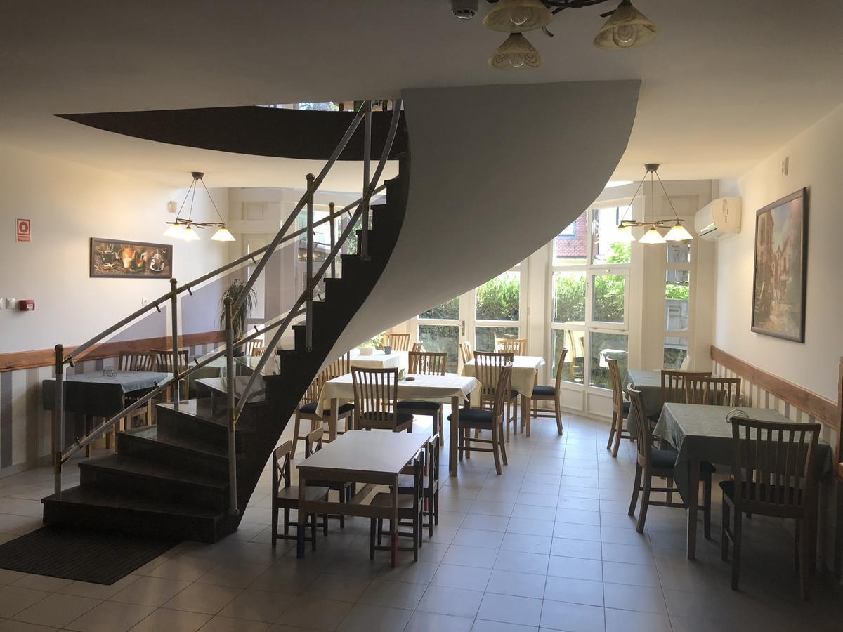 Zoeldteto Panzio Bed & Breakfast Balatonfured Bagian luar foto