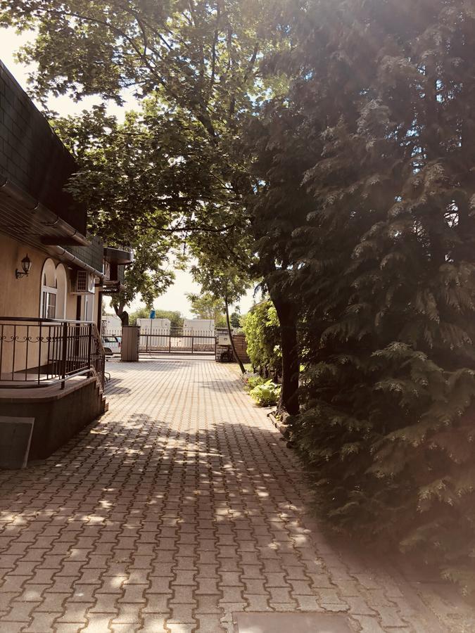 Zoeldteto Panzio Bed & Breakfast Balatonfured Bagian luar foto