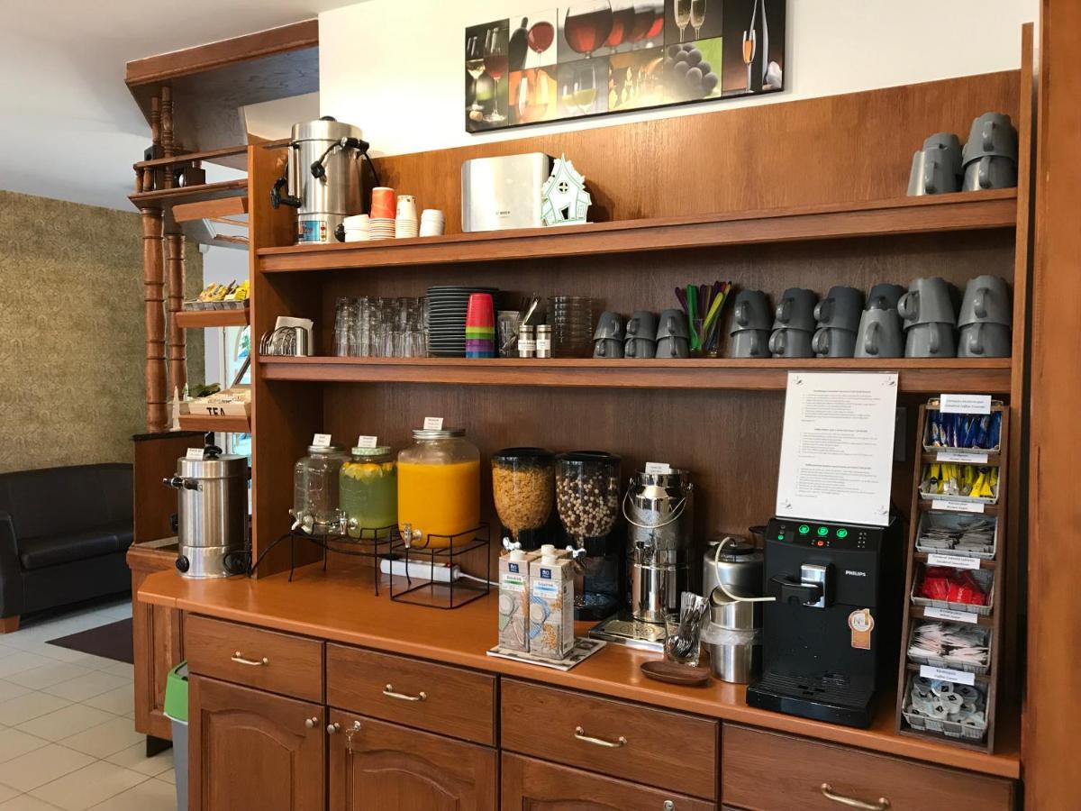 Zoeldteto Panzio Bed & Breakfast Balatonfured Bagian luar foto